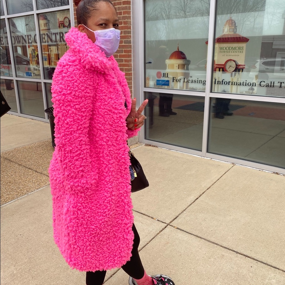 Fashion Nova beautiful fuzzy coat.